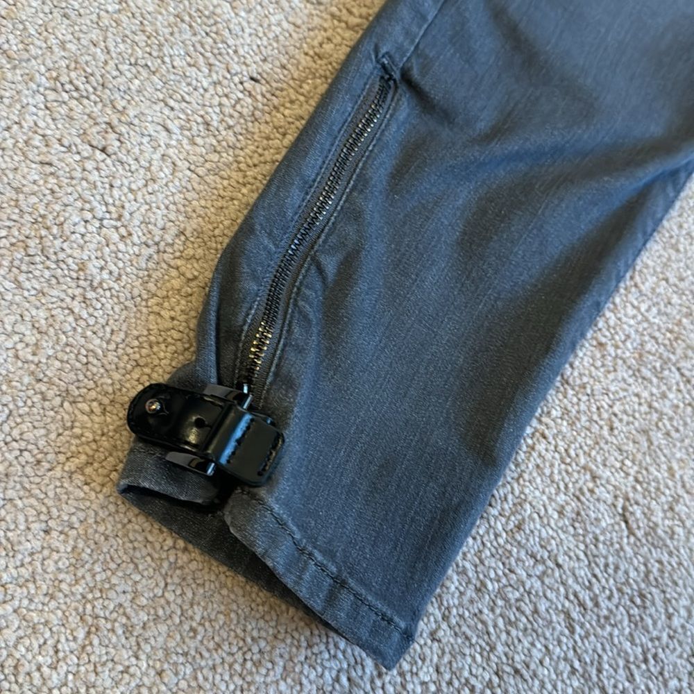 Acid wash denim ankle jeans - Picture 2 of 6